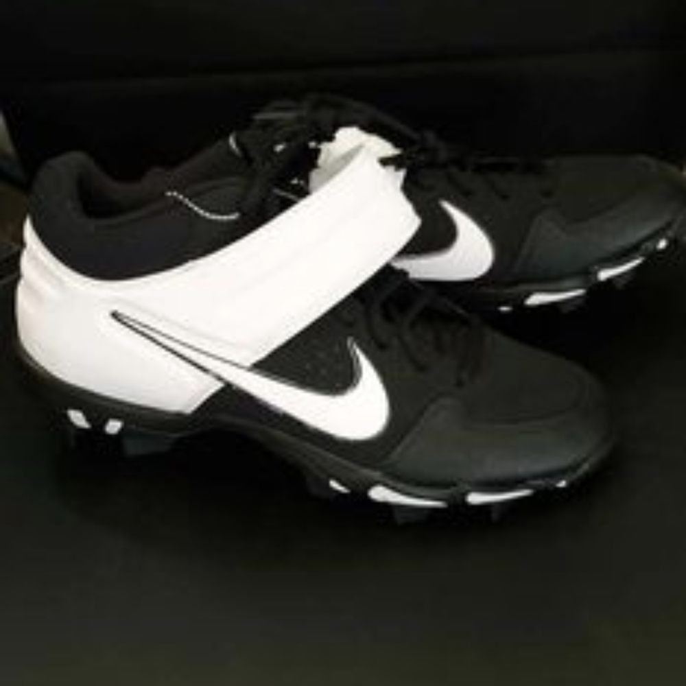 Nike Baseball Cleats, Men's size 9 1/2